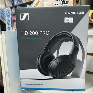 Sennheiser HD 200 PRO Black Headphones